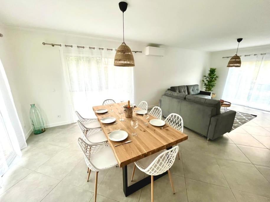 Victoria #8 Persons #3 Bedrooms #terrace # Garage - Calm And Clim Villa *