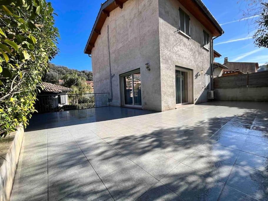 Victoria #8 Persons #3 Bedrooms #terrace # Garage - Calm And Clim Villa *